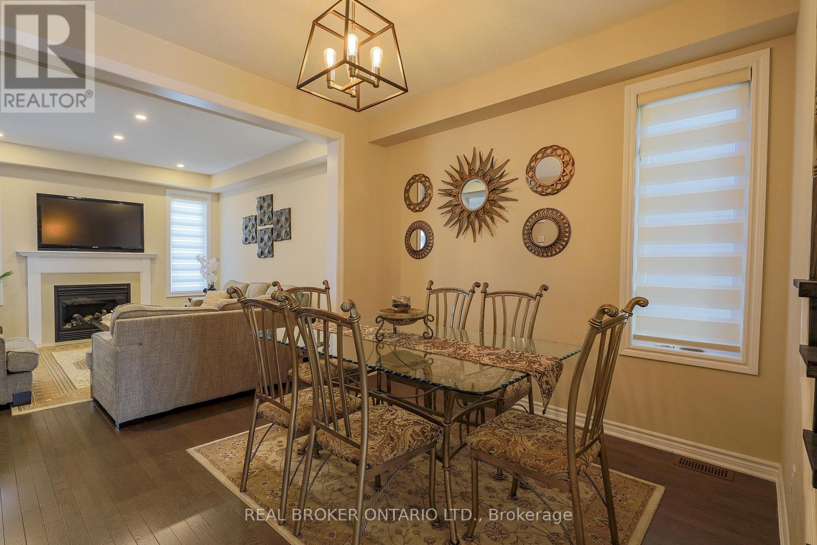 Property at 229 MEADOWBREEZE DRIVE image 4