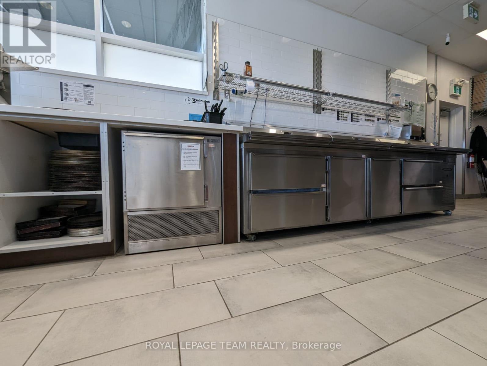 1 - 4285 Strandherd Drive, Ottawa, Ontario  K2J 5P8 - Photo 4 - X12054828