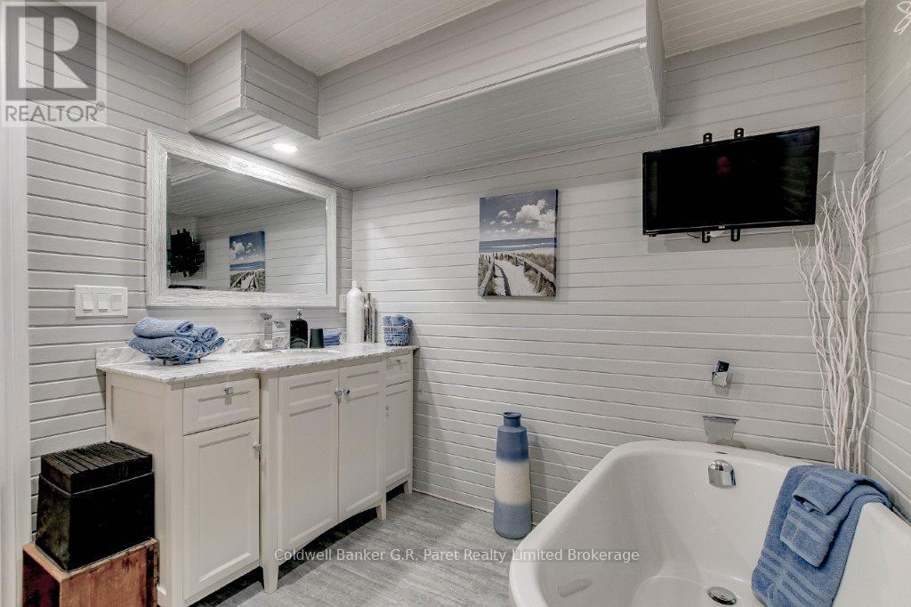 306 Adams Avenue, Norfolk, Ontario  N4B 2Y5 - Photo 29 - X12054732
