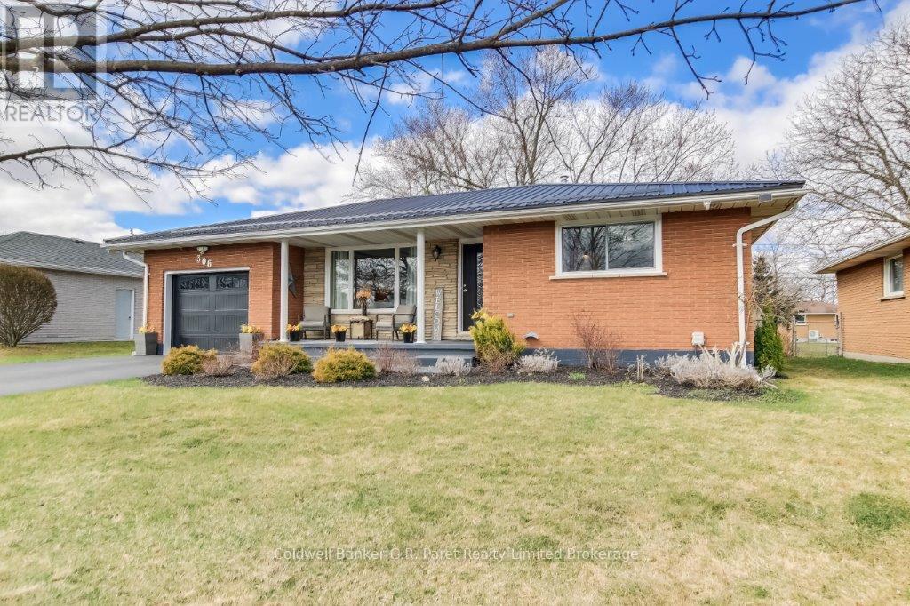 306 Adams Avenue, Norfolk, Ontario  N4B 2Y5 - Photo 3 - X12054732