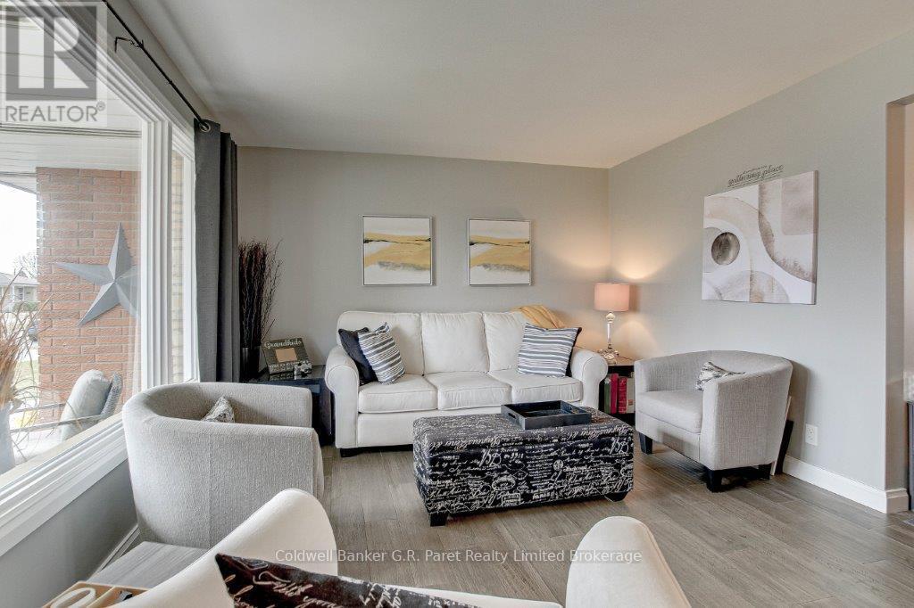 306 Adams Avenue, Norfolk, Ontario  N4B 2Y5 - Photo 6 - X12054732