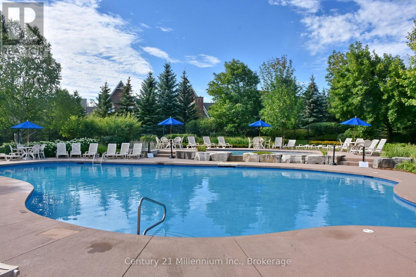 24 - 171 Snowbridge Way, Blue Mountains, Ontario  L9Y 0V1 - Photo 38 - X12054858