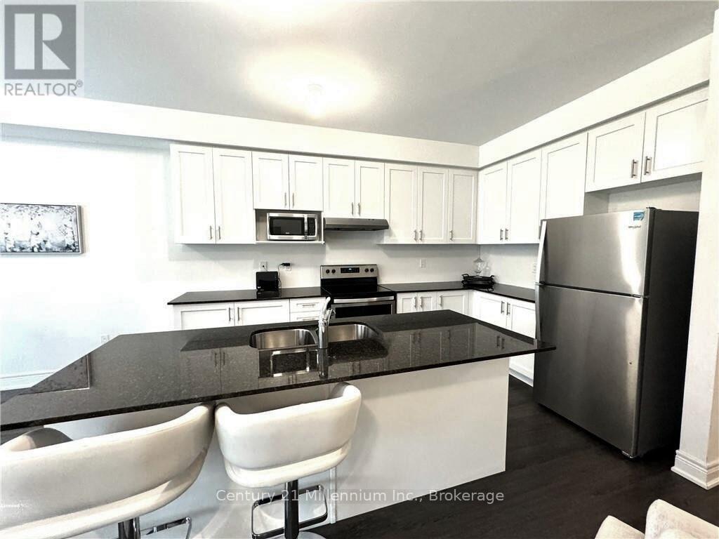 24 - 171 Snowbridge Way, Blue Mountains, Ontario  L9Y 0V1 - Photo 8 - X12054858