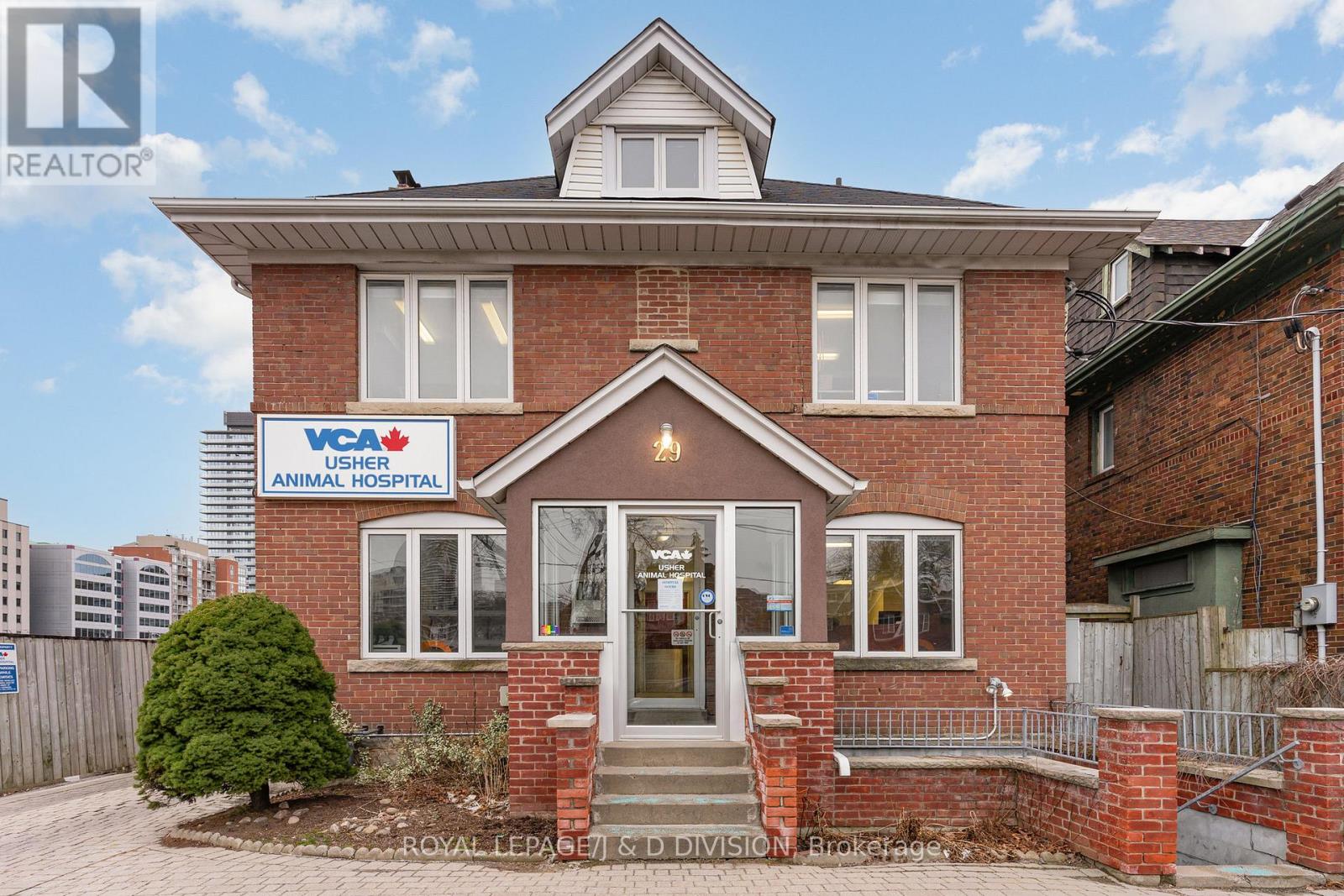 29 Chaplin Crescent, Toronto, Ontario  M5P 1A2 - Photo 6 - C12054765