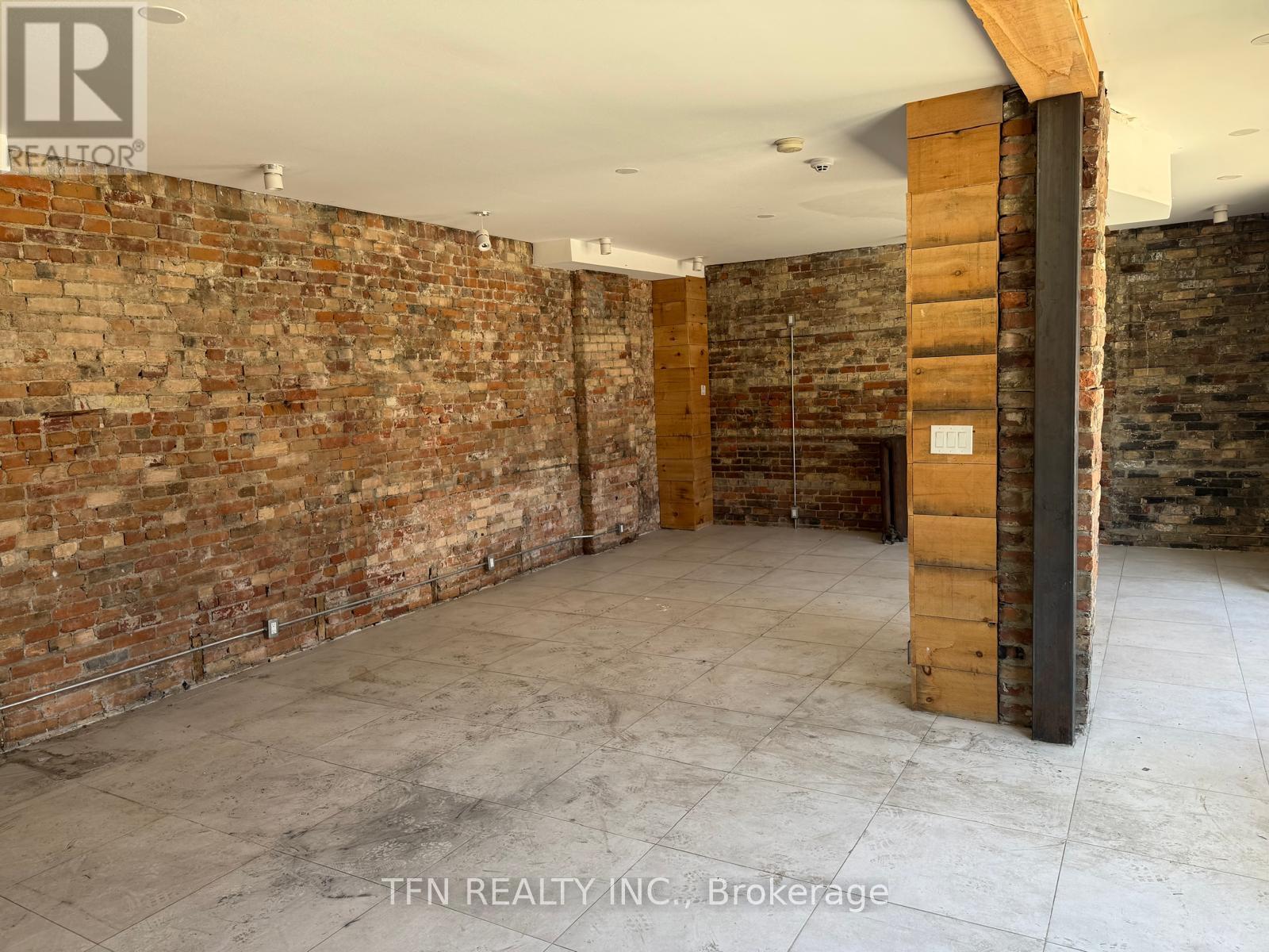 Property at 416 PARLIAMENT STREET image 3