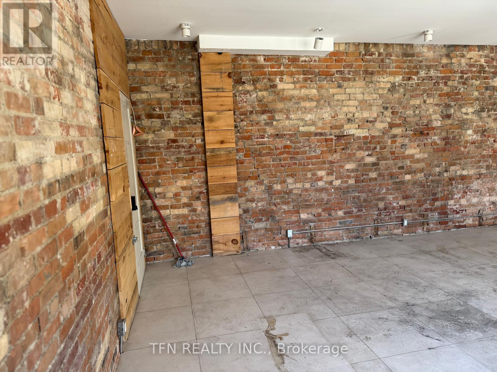 Property at 416 PARLIAMENT STREET image 5