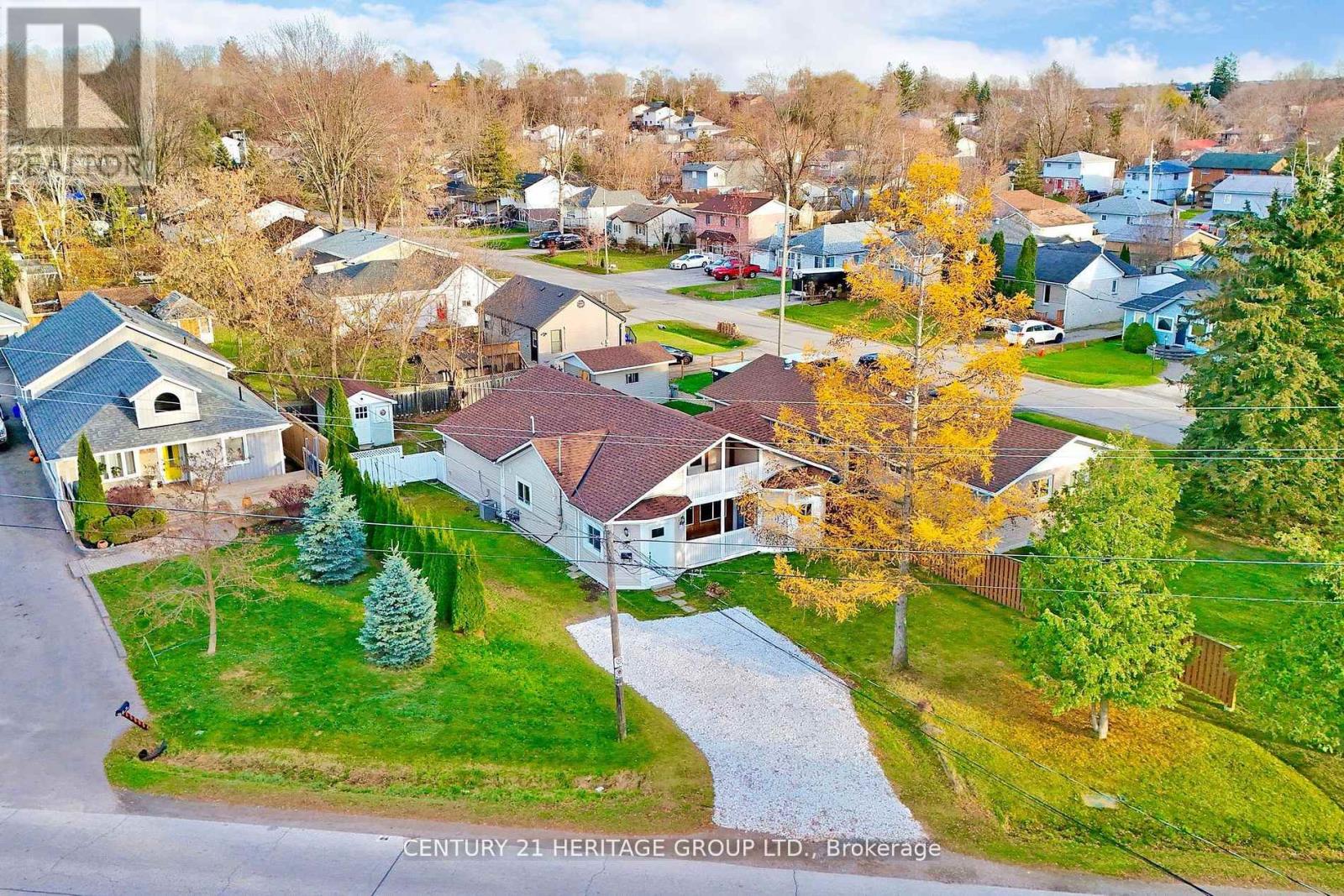 Property at 493 LAKE DRIVE S image 1