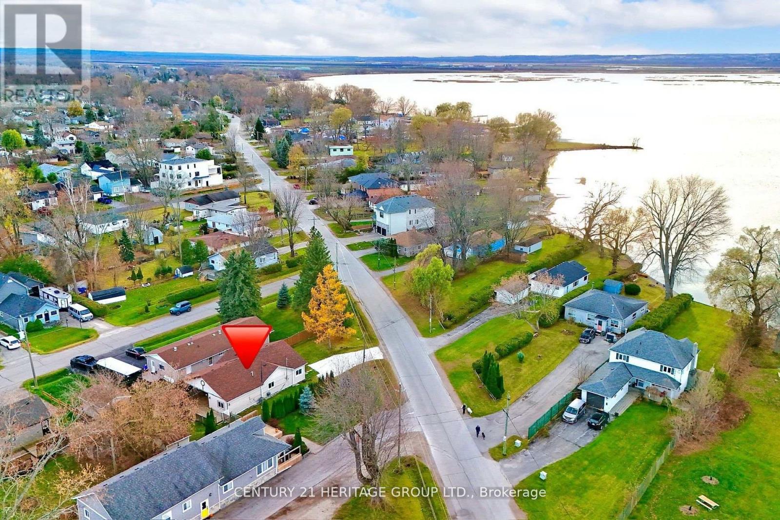 Property at 493 LAKE DRIVE S image 2