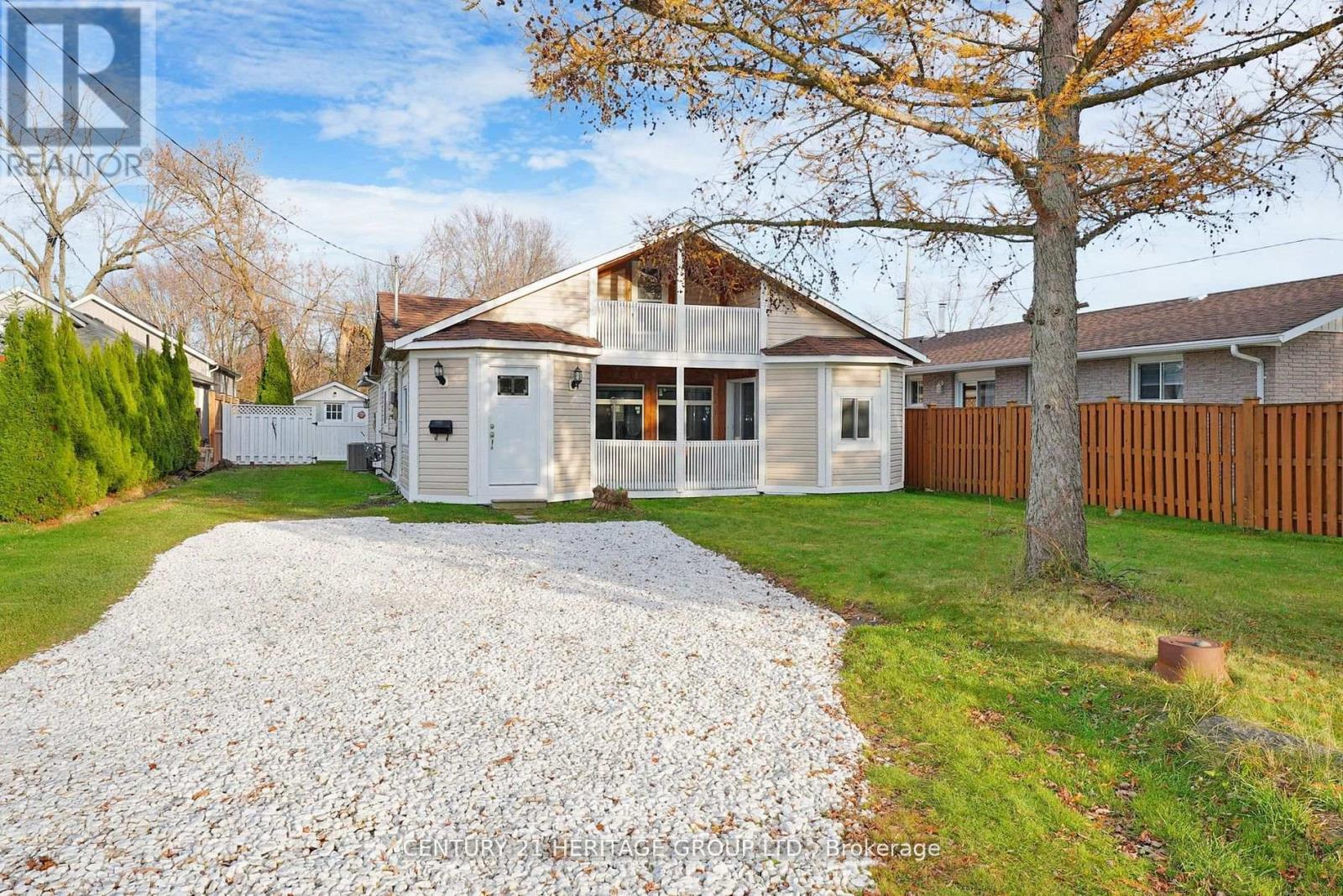 Property at 493 LAKE DRIVE S image 4
