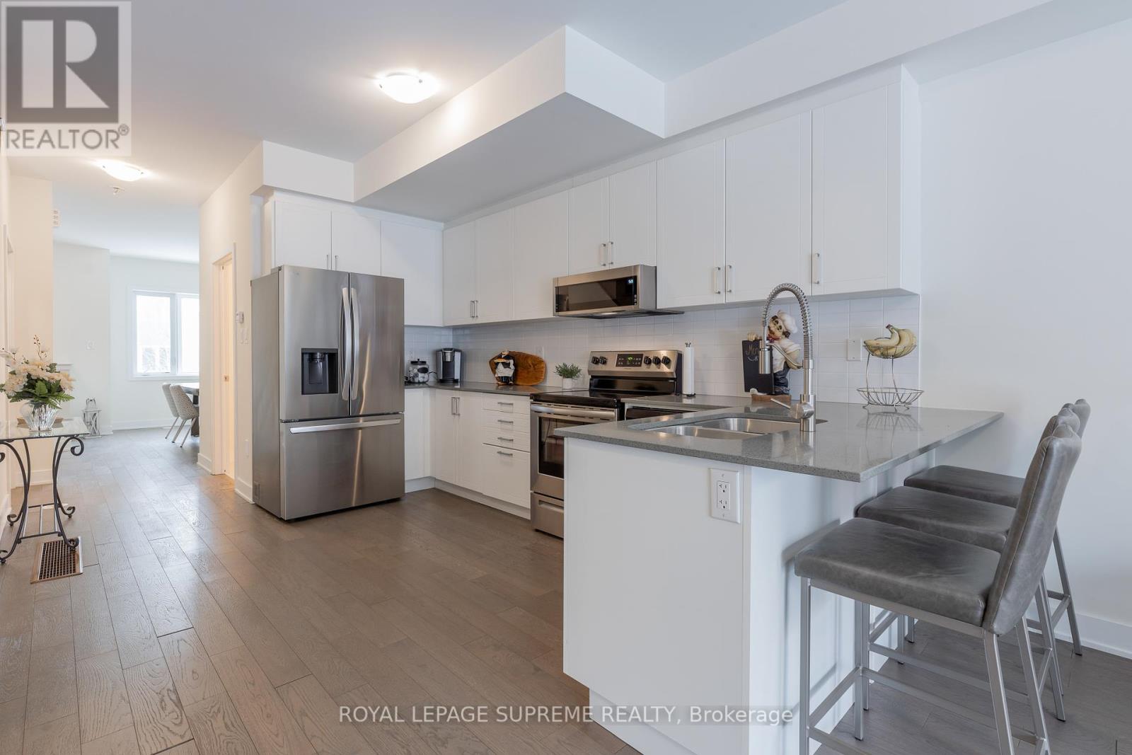 115 William Duncan Road, Toronto, Ontario  M3K 0C7 - Photo 8 - W12054758