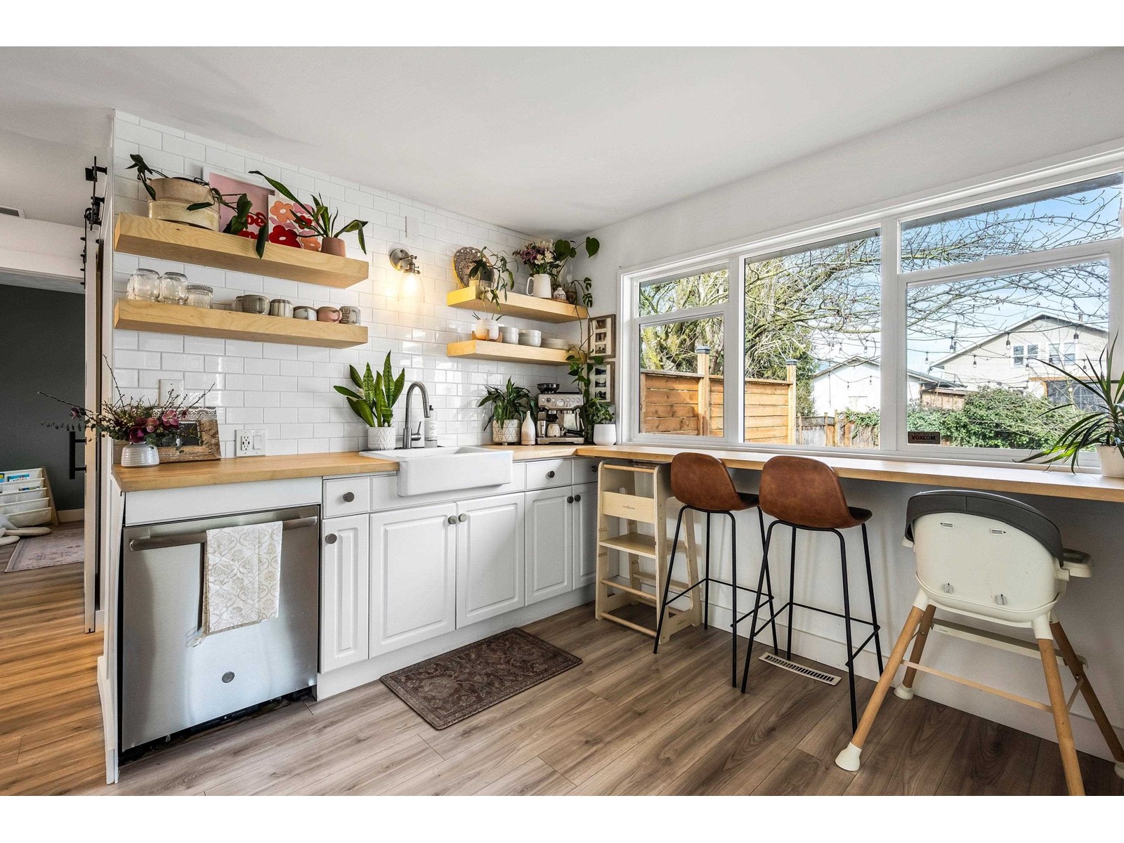 Property at 46657 CEDAR AVENUE image 1