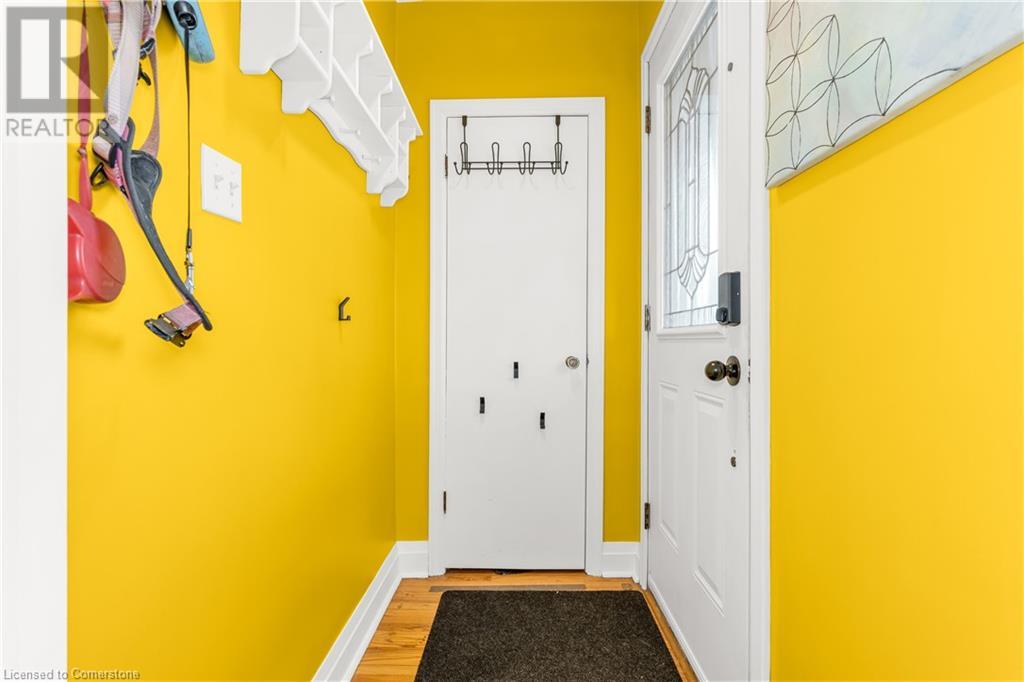 Property at 101 ERIN Avenue image 4