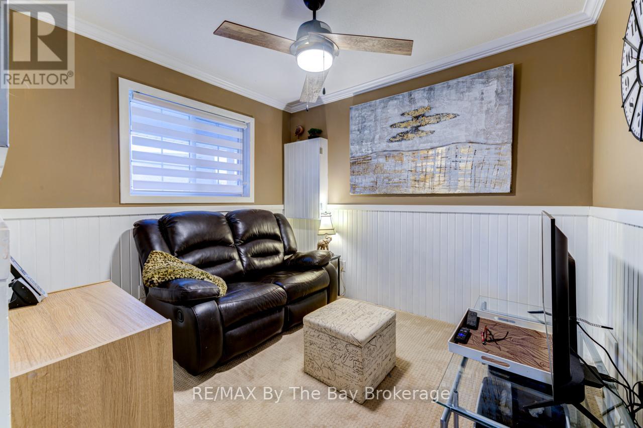6 Temagami Trail, Wasaga Beach, Ontario  L9Z 1X7 - Photo 14 - S12054873