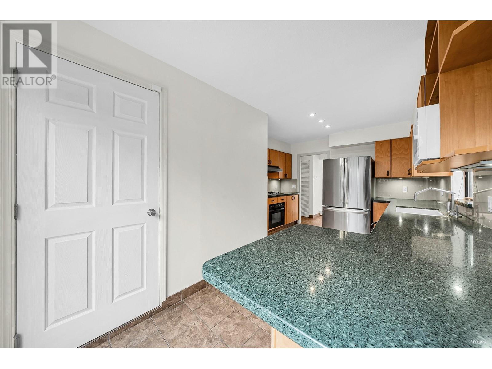 5759 Mayview Circle, Burnaby, British Columbia  V5E 4B7 - Photo 12 - R2984546