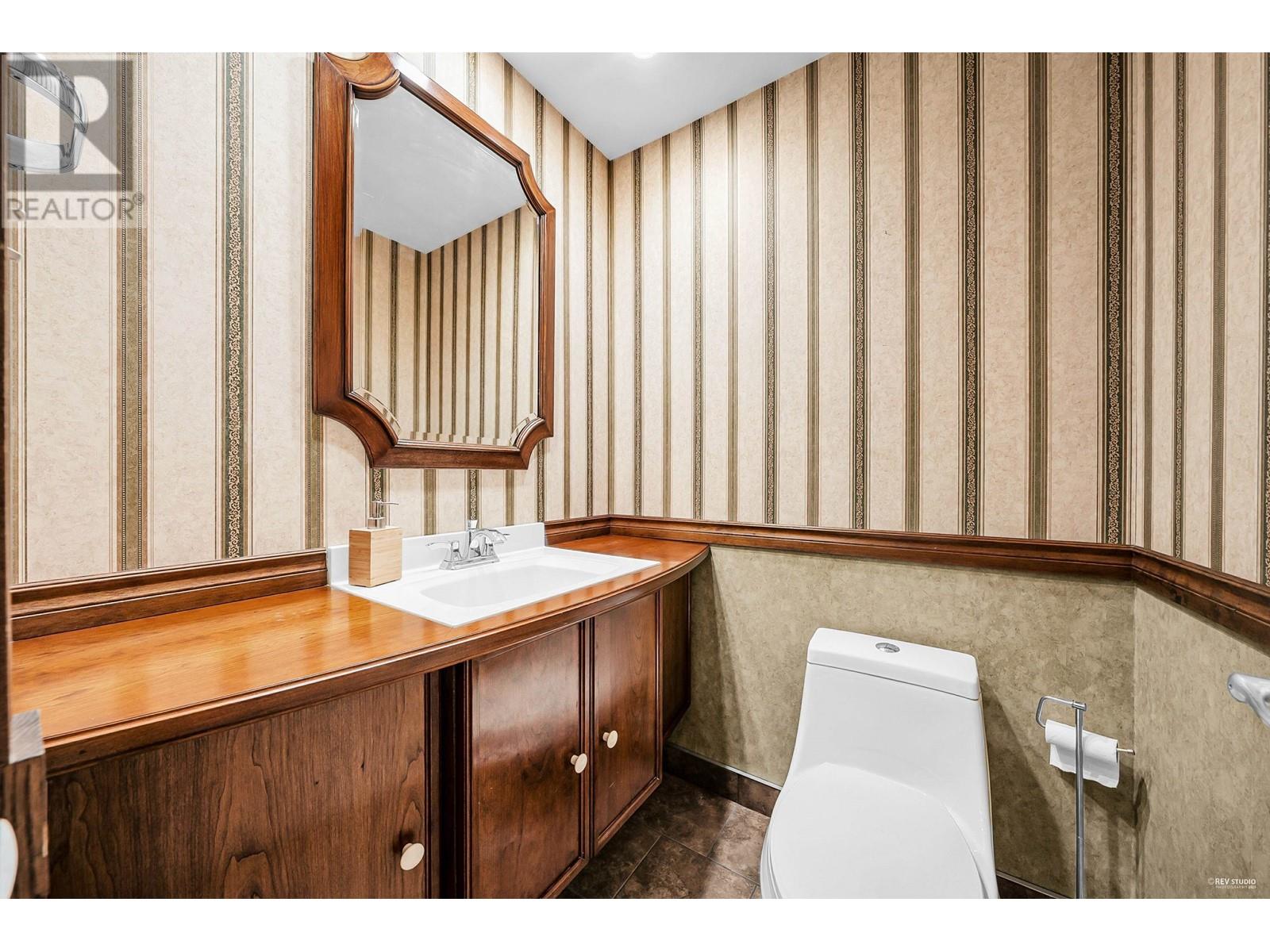 5759 Mayview Circle, Burnaby, British Columbia  V5E 4B7 - Photo 14 - R2984546
