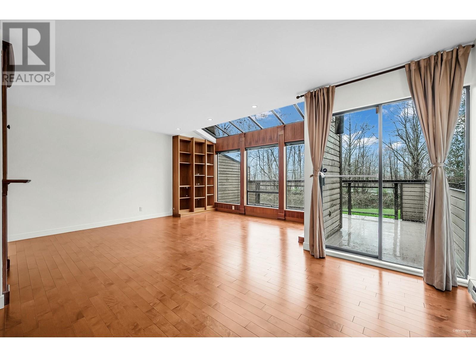 5759 Mayview Circle, Burnaby, British Columbia  V5E 4B7 - Photo 5 - R2984546