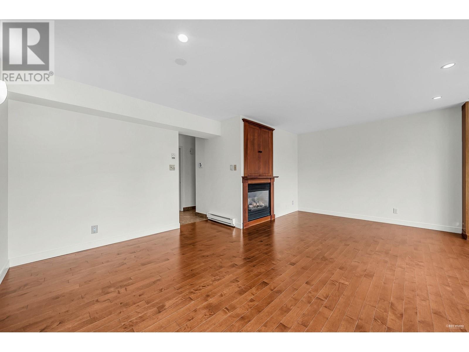 5759 Mayview Circle, Burnaby, British Columbia  V5E 4B7 - Photo 8 - R2984546