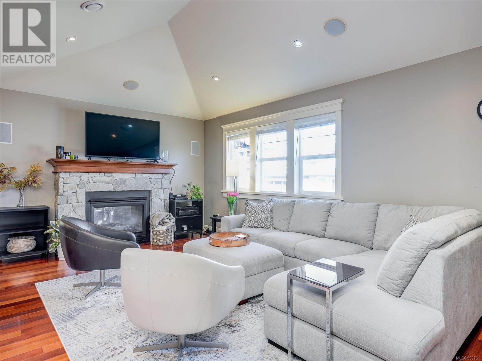 Property at 1173 Deerview Pl image 2