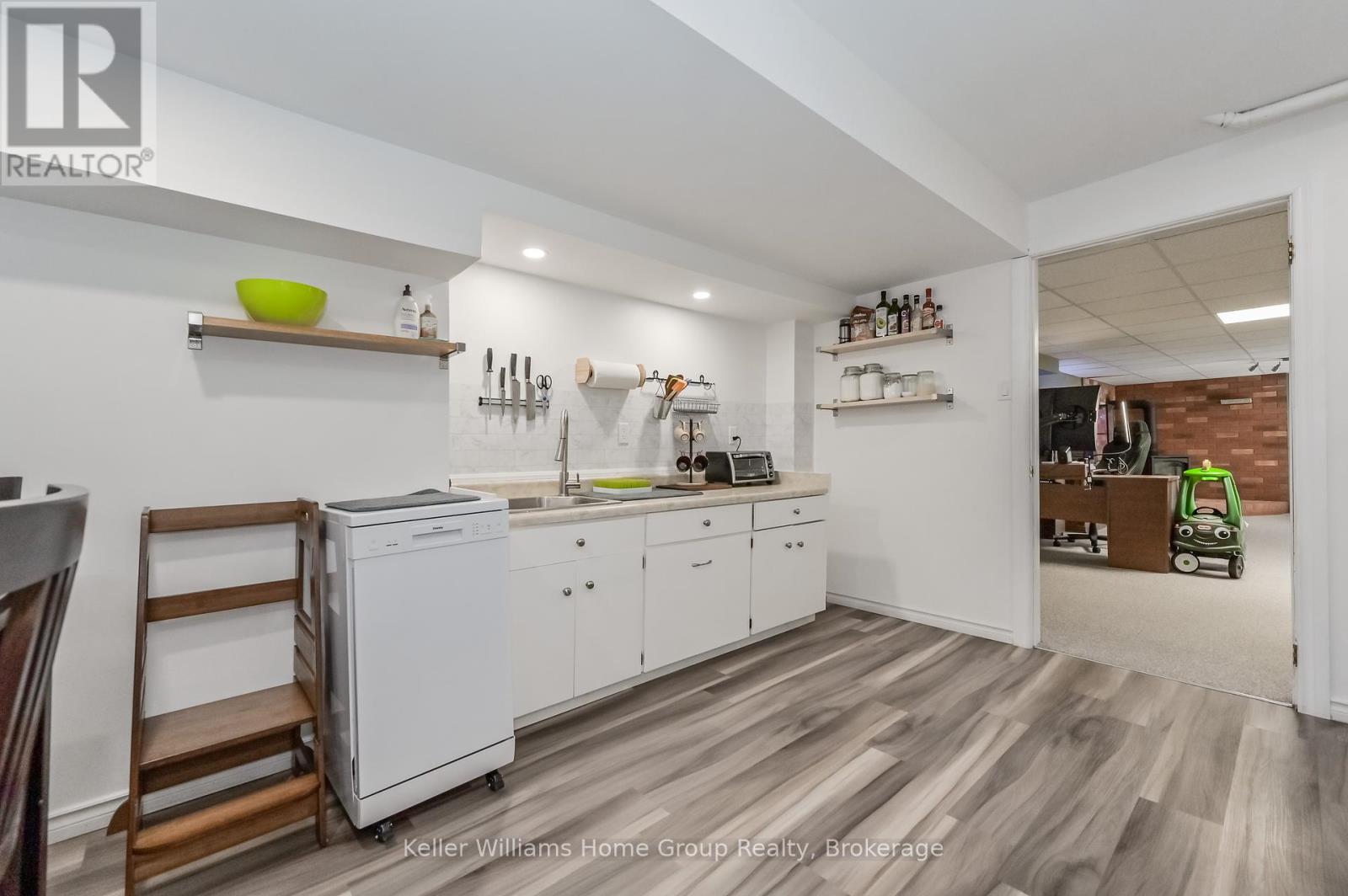 840 St George Street E, Centre Wellington, Ontario  N1M 2Y1 - Photo 42 - X12054891
