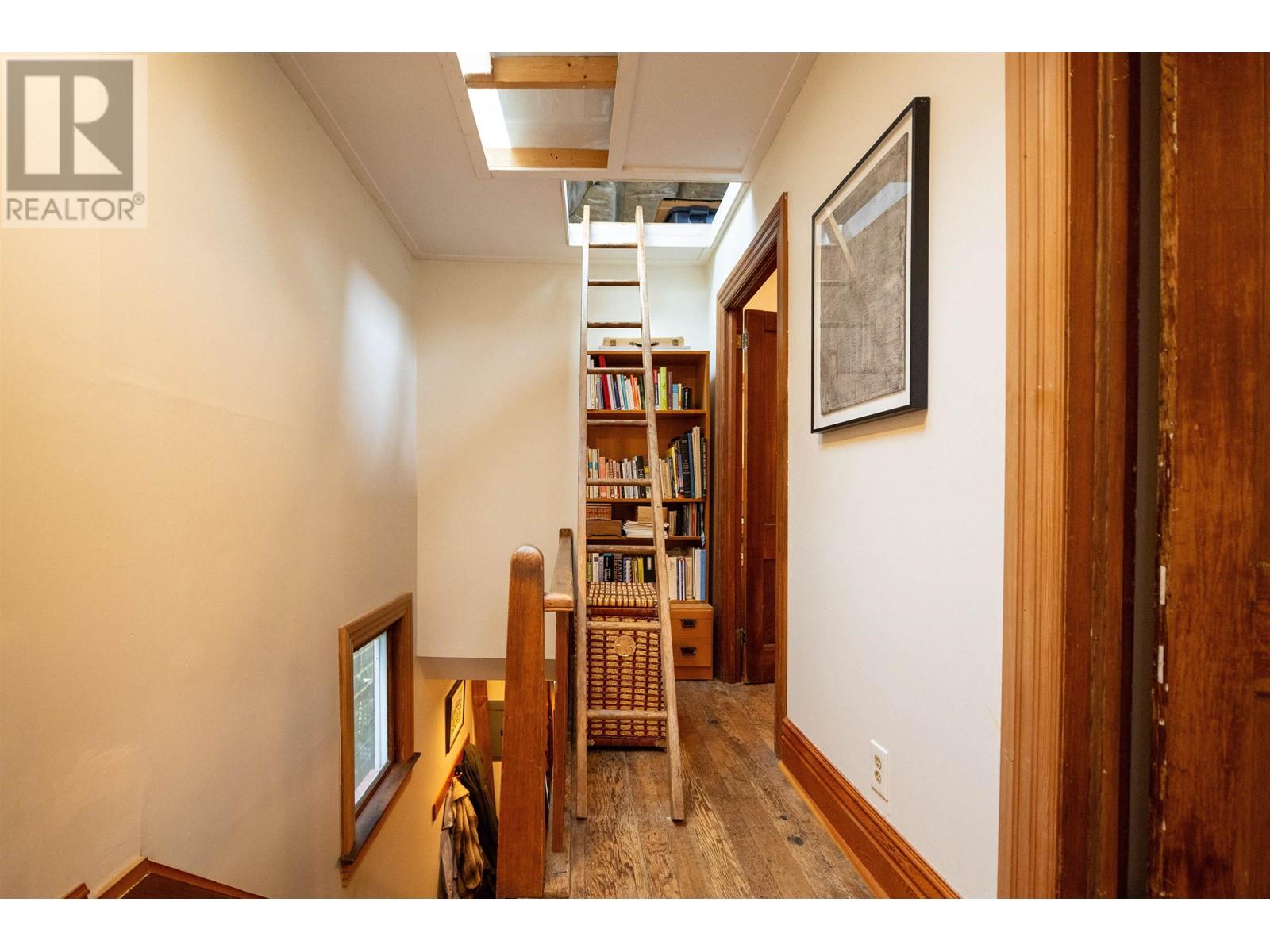 1828 Triumph Street, Vancouver, British Columbia  V5L 1K3 - Photo 14 - R2984576