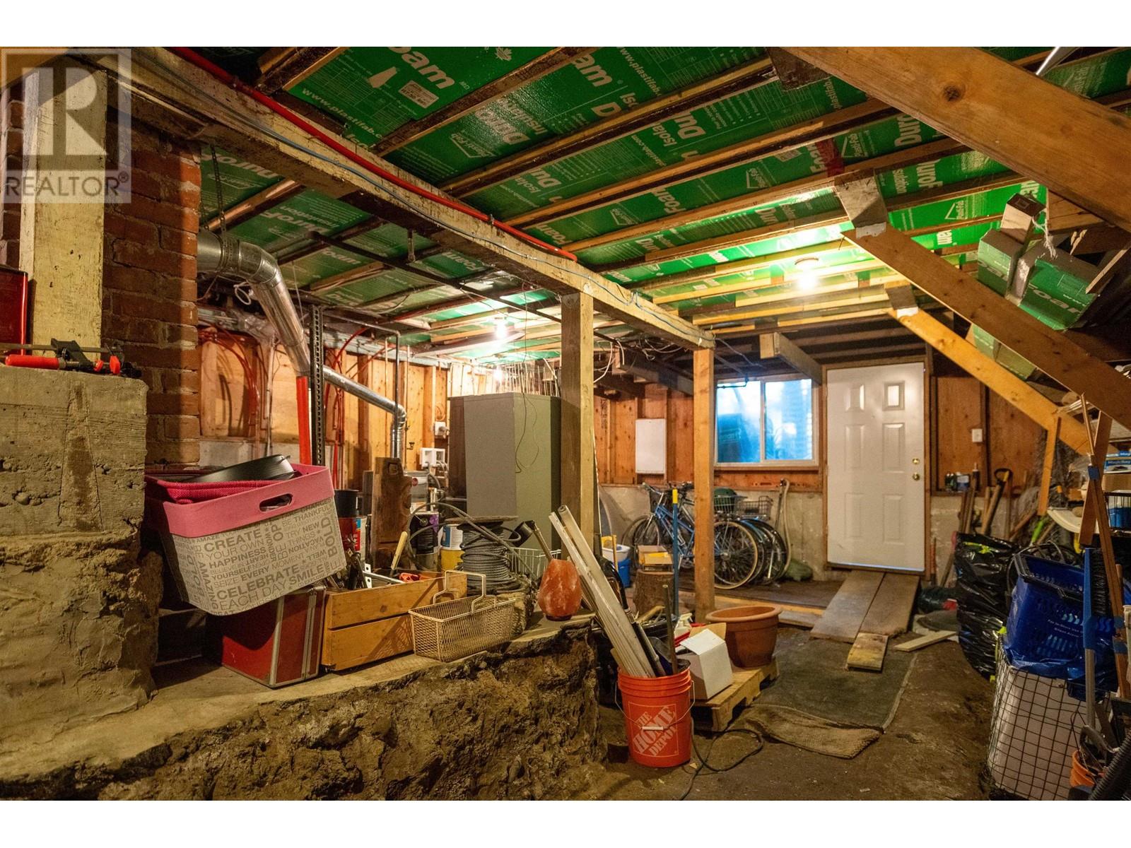 1828 Triumph Street, Vancouver, British Columbia  V5L 1K3 - Photo 23 - R2984576