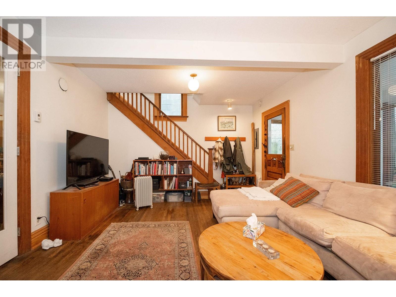 1828 Triumph Street, Vancouver, British Columbia  V5L 1K3 - Photo 7 - R2984576