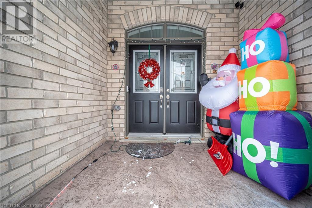 Property at 50 ADVENTURA Road image 3