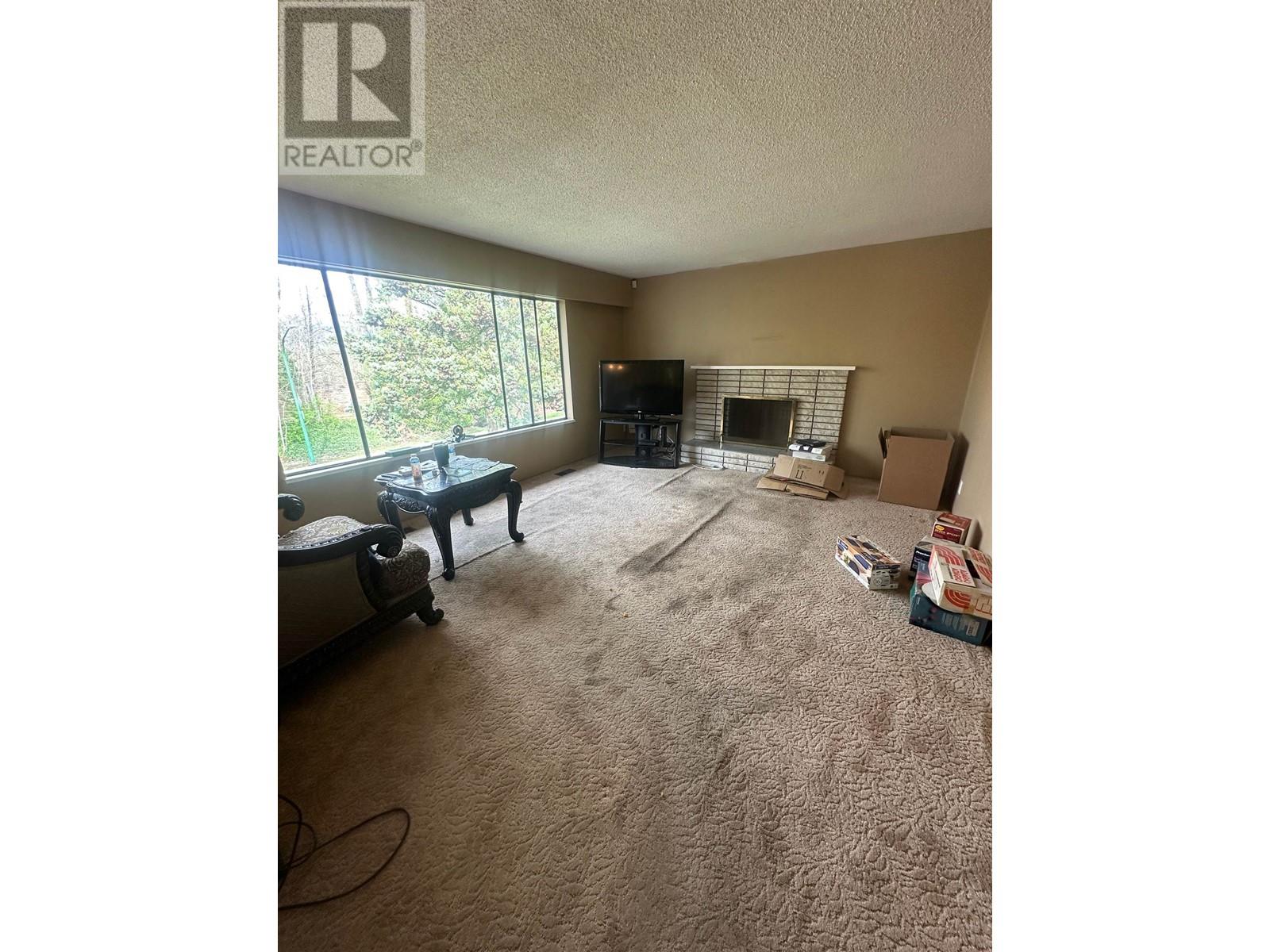 7942 Lakefield Drive, Burnaby, British Columbia  V5E 3W8 - Photo 7 - R2984523