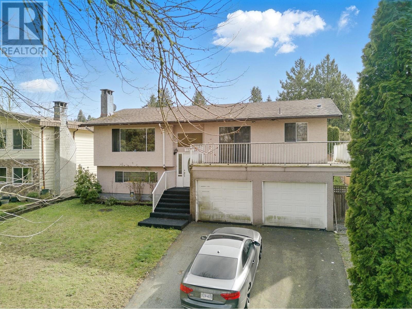 7942 Lakefield Drive, Burnaby, British Columbia  V5E 3W8 - Photo 5 - R2984523
