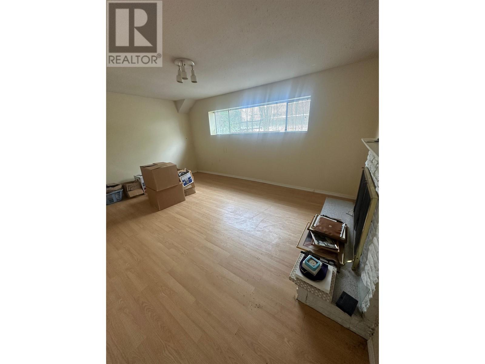 7942 Lakefield Drive, Burnaby, British Columbia  V5E 3W8 - Photo 12 - R2984523