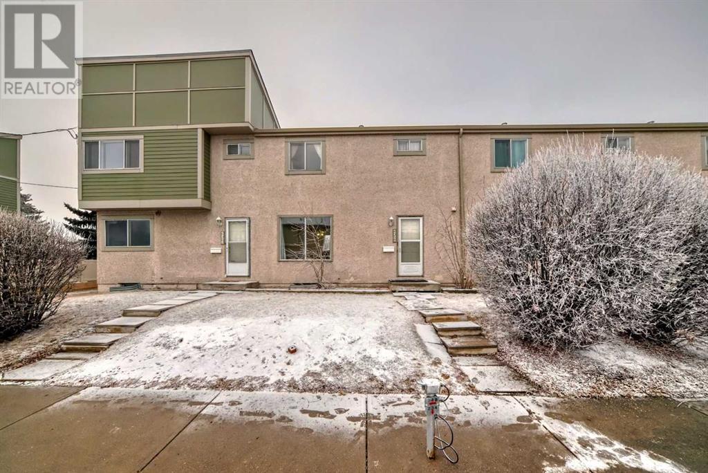 Property at 252, 406 Blackthorn Road NE image 2