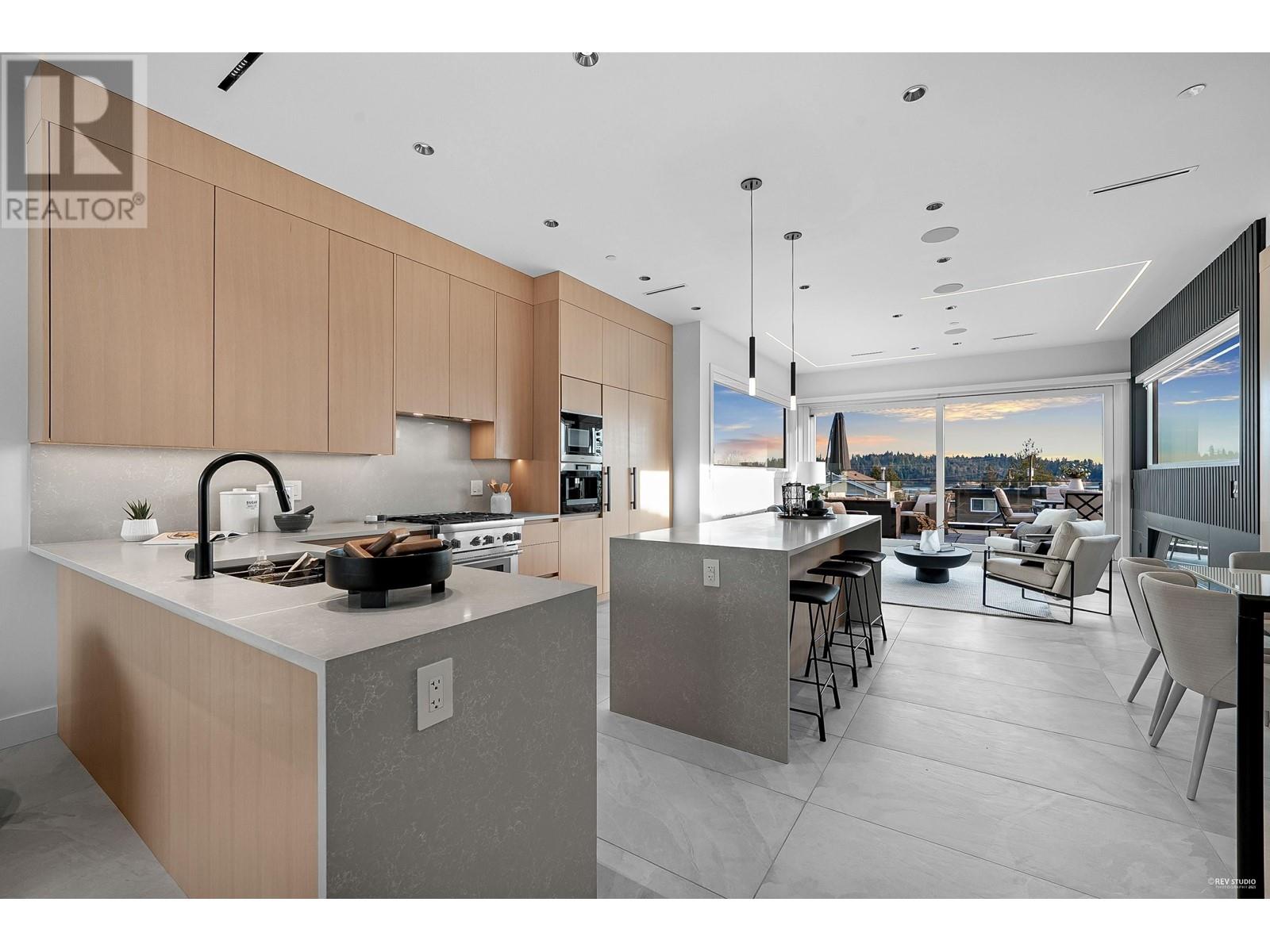 1236 Duchess Avenue, West Vancouver, British Columbia  V7T 1H4 - Photo 10 - R2984566