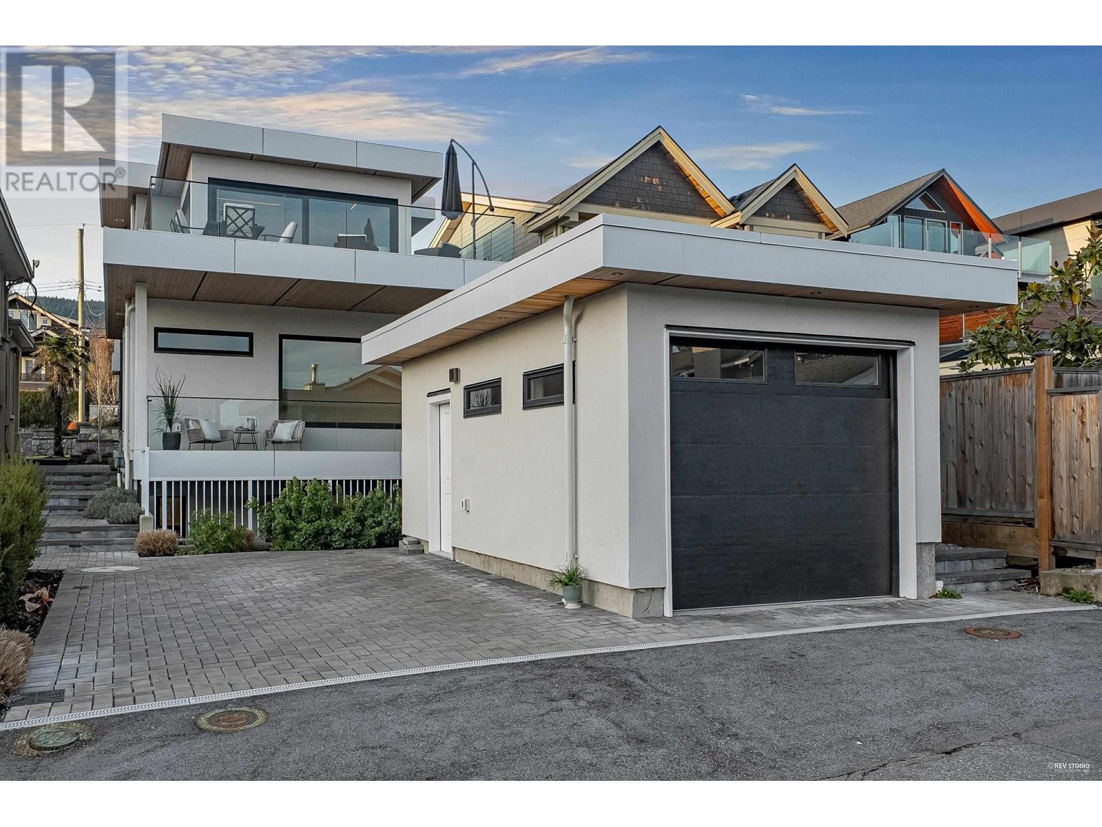 1236 Duchess Avenue, West Vancouver, British Columbia  V7T 1H4 - Photo 35 - R2984566