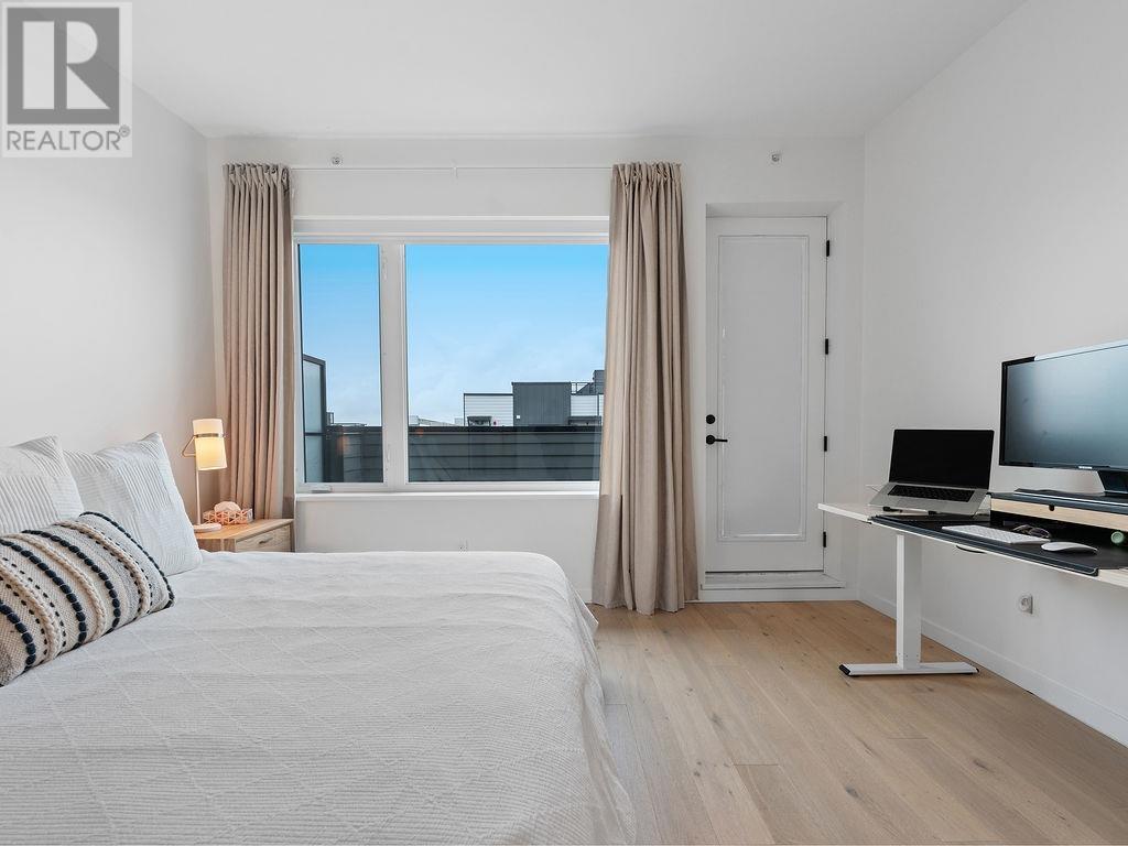50 528 E 2ND STREET, North Vancouver real estate listing R2983509 for sale