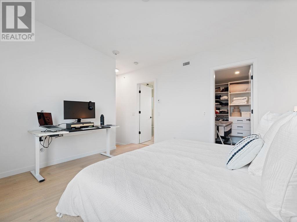 50 528 E 2ND STREET, North Vancouver real estate listing R2983509 for sale