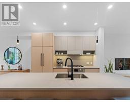 50 528 E 2ND STREET, North Vancouver property photo listing R2983509 for sale