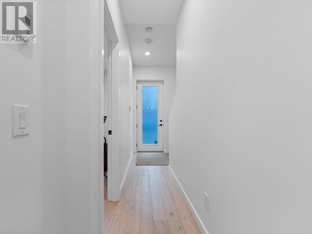 50 528 E 2ND STREET, North Vancouver real estate listing R2983509 for sale
