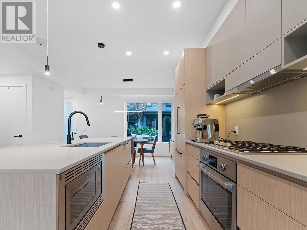 50 528 E 2ND STREET, North Vancouver real estate listing R2983509 for sale