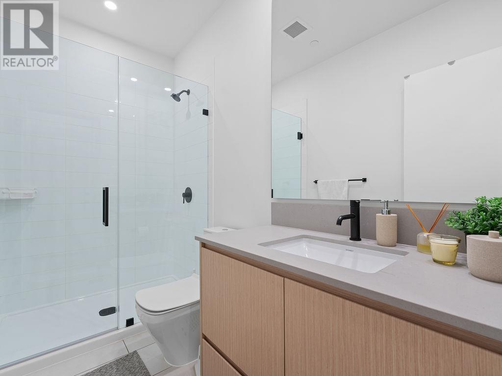 50 528 E 2ND STREET, North Vancouver real estate listing R2983509 for sale
