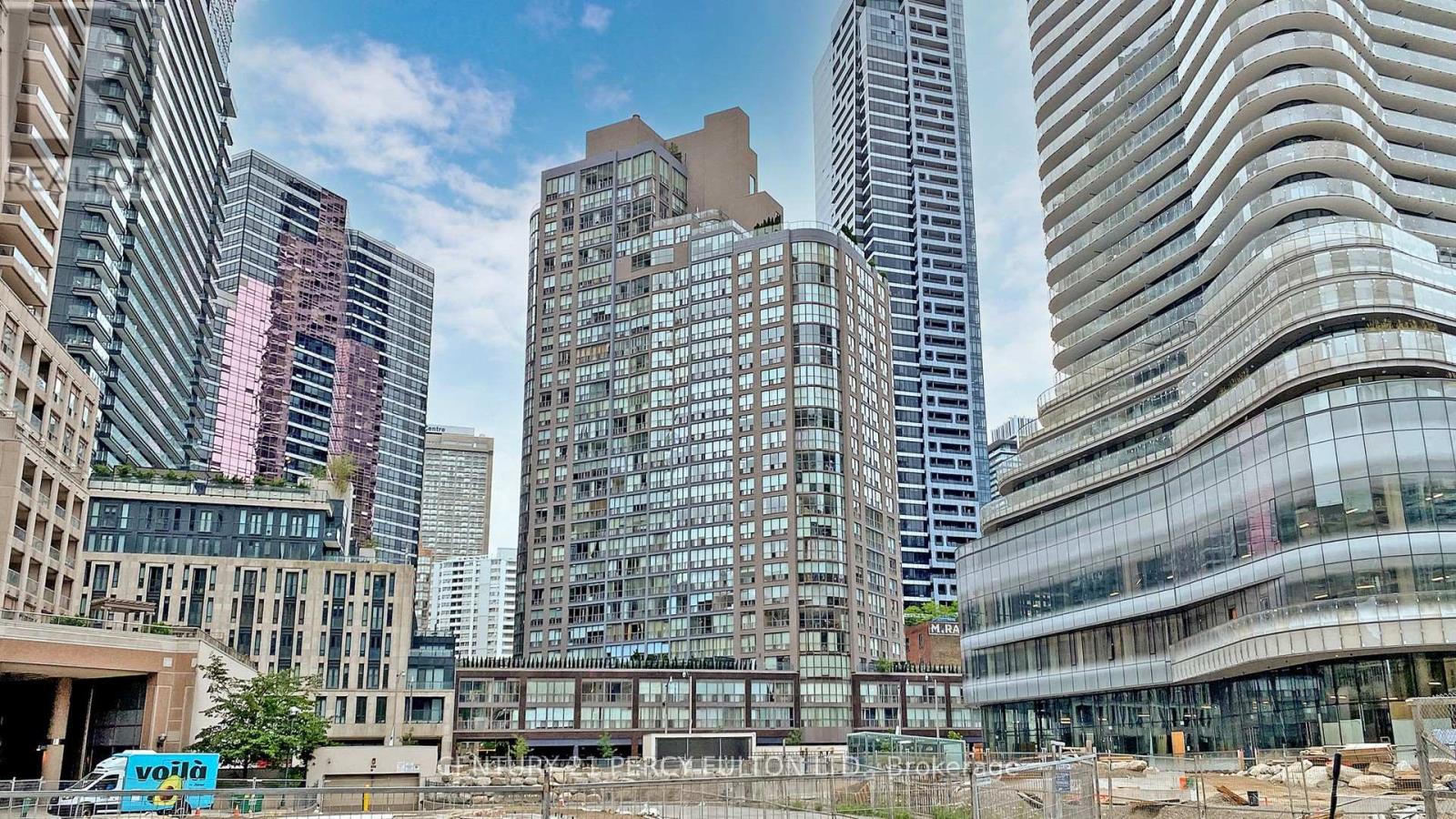 Property at 708 - 24 WELLESLEY STREET W image 1