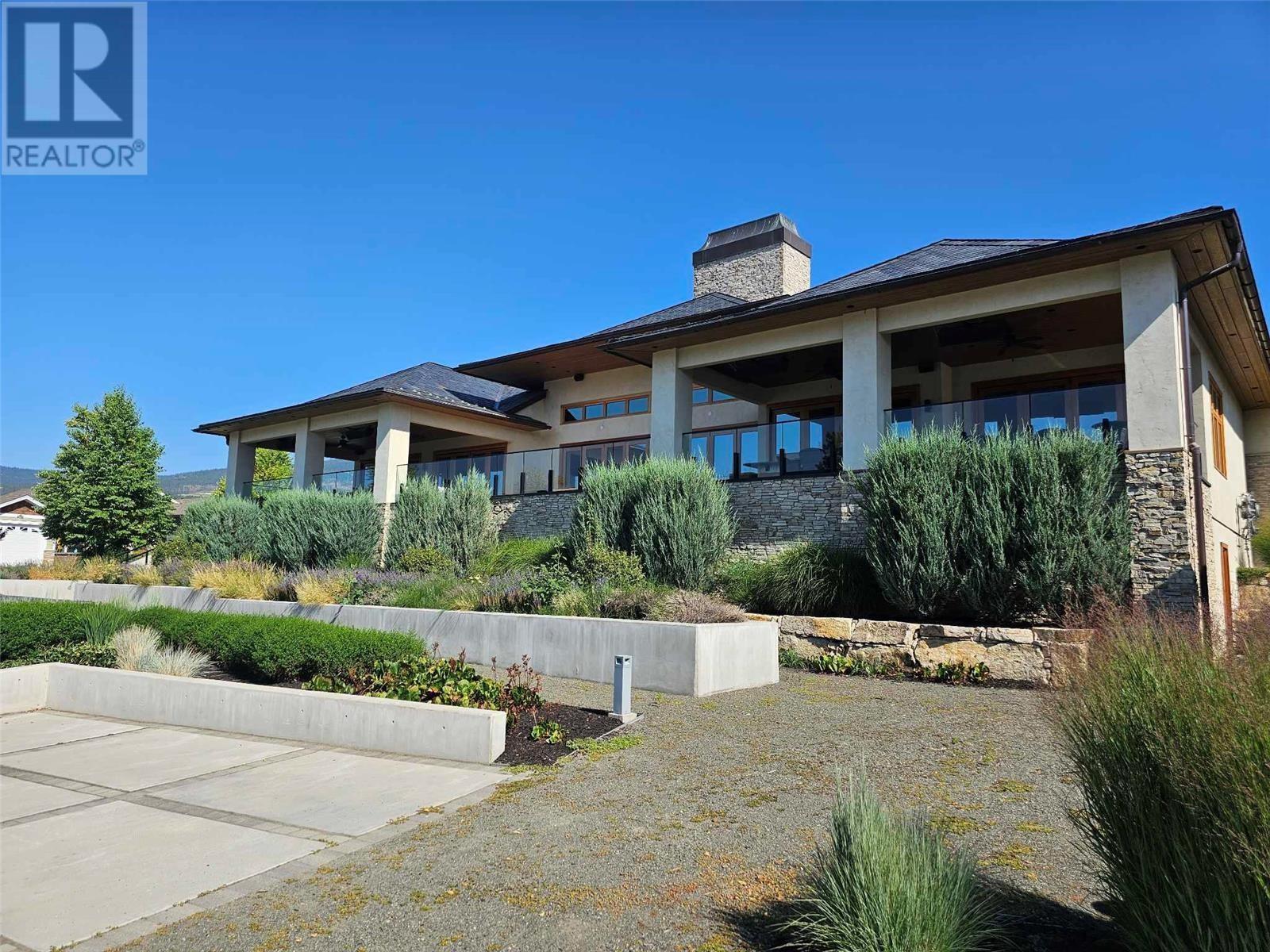 2086 Sage Crescent