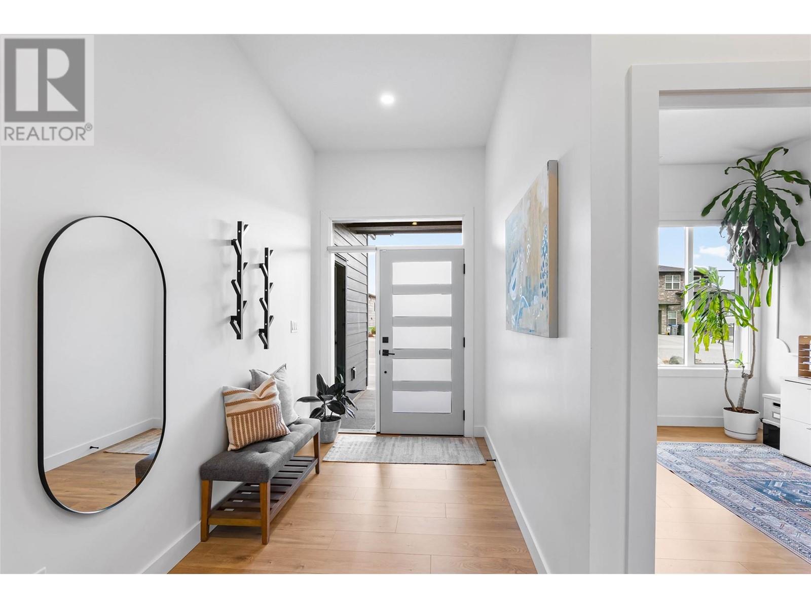 Property at 1371 KINROSS Place image 4
