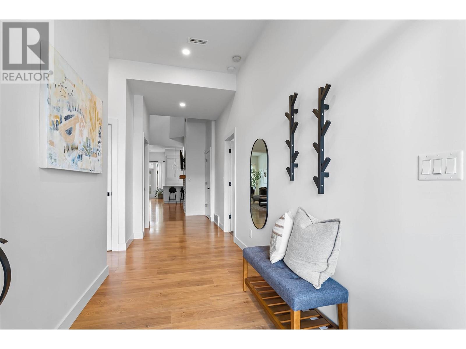 Property at 1371 KINROSS Place image 3