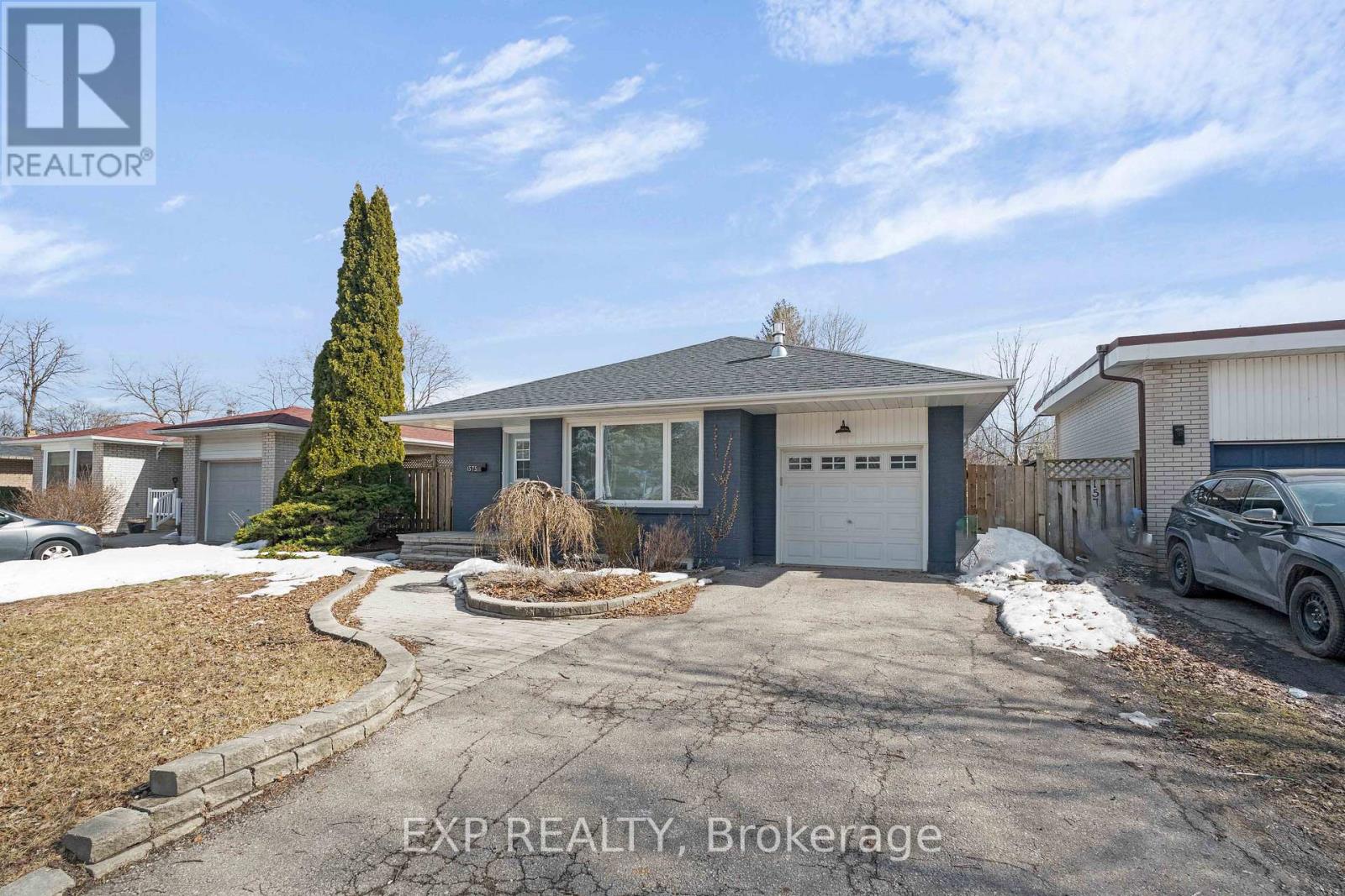 Property at 1575 LEWISHAM DRIVE image 2