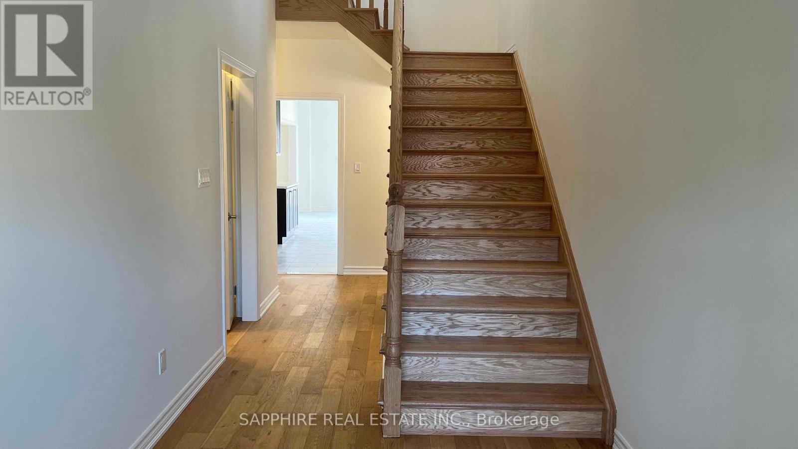 Property at 25 HUNTSWORTH AVENUE image 3