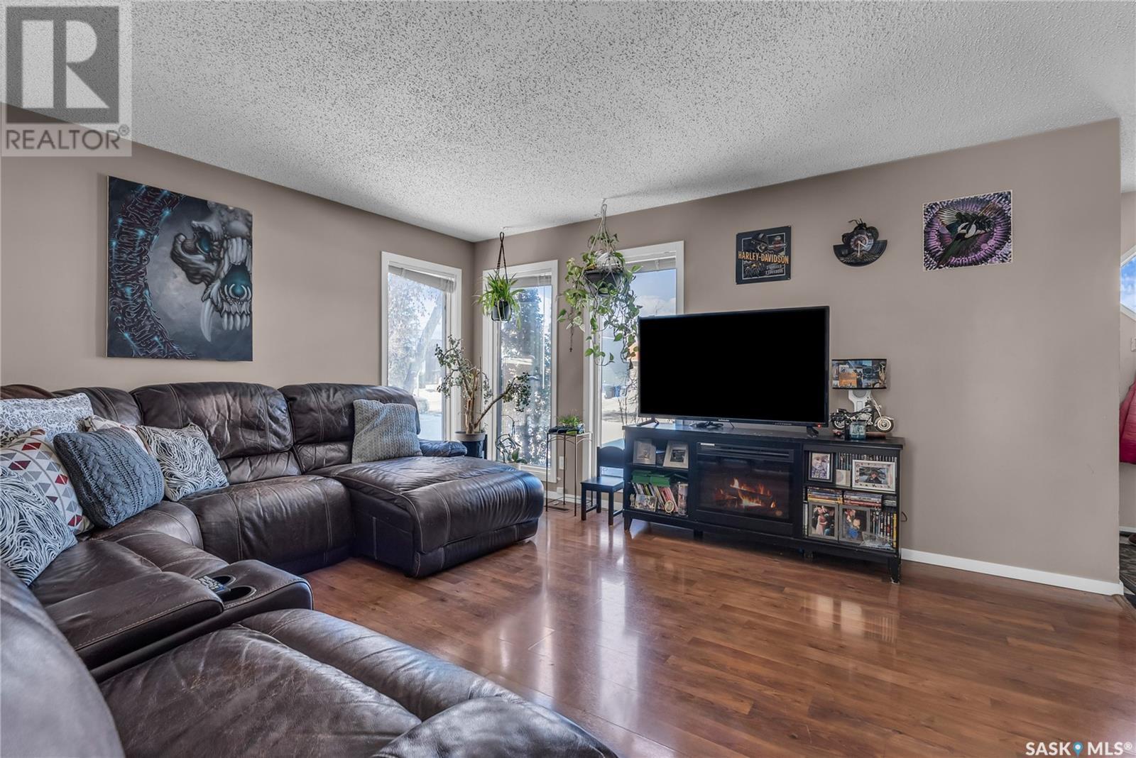 Property at 442 - 444 Russell ROAD image 4