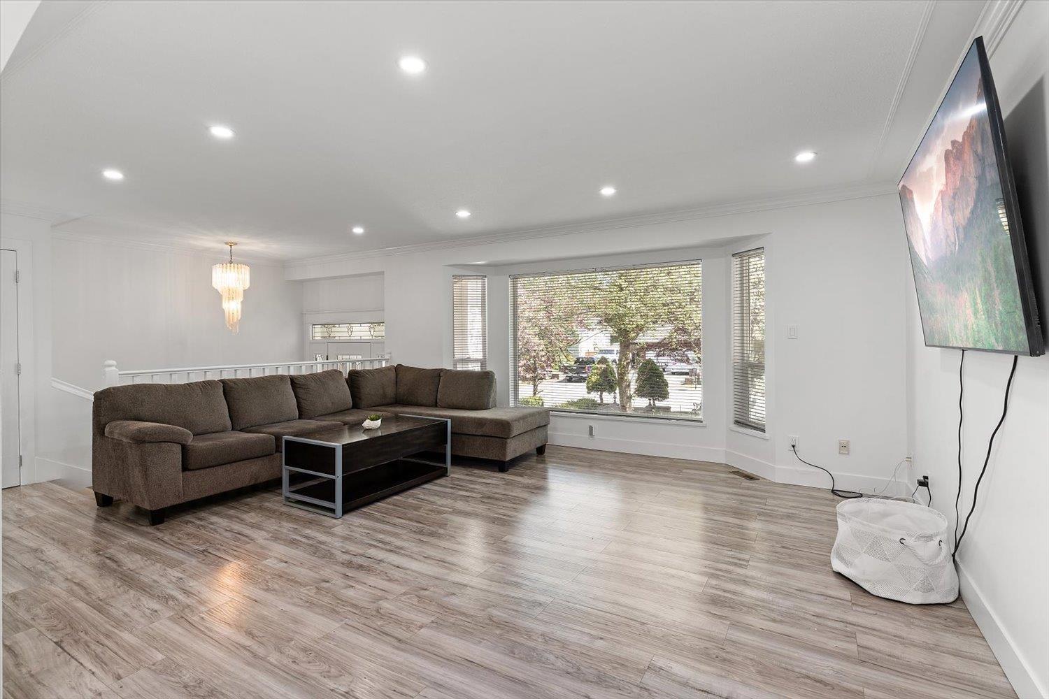 Property at 6755 LORNE DRIVE image 5