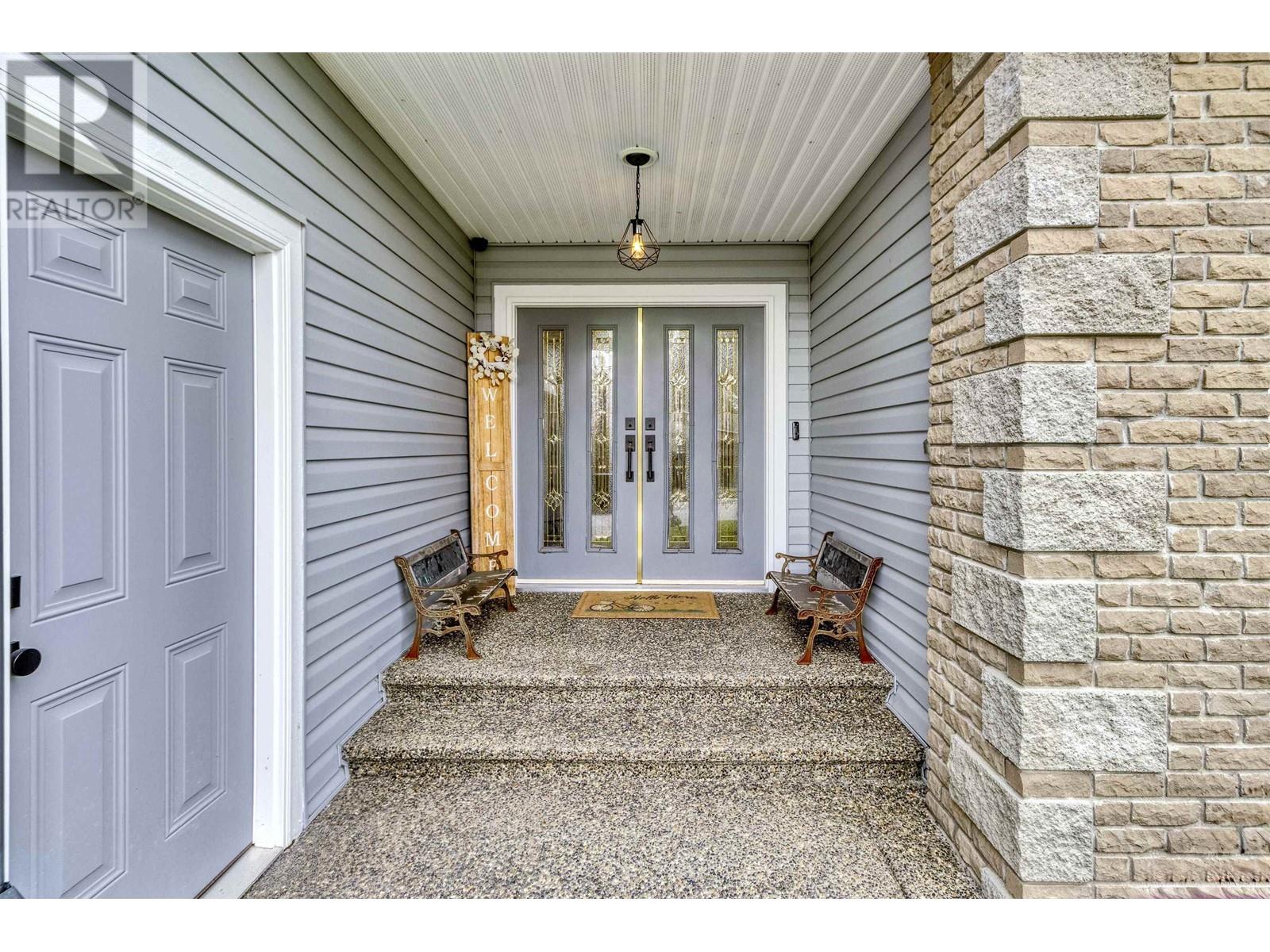 Property at 23404 TAMARACK LANE image 4