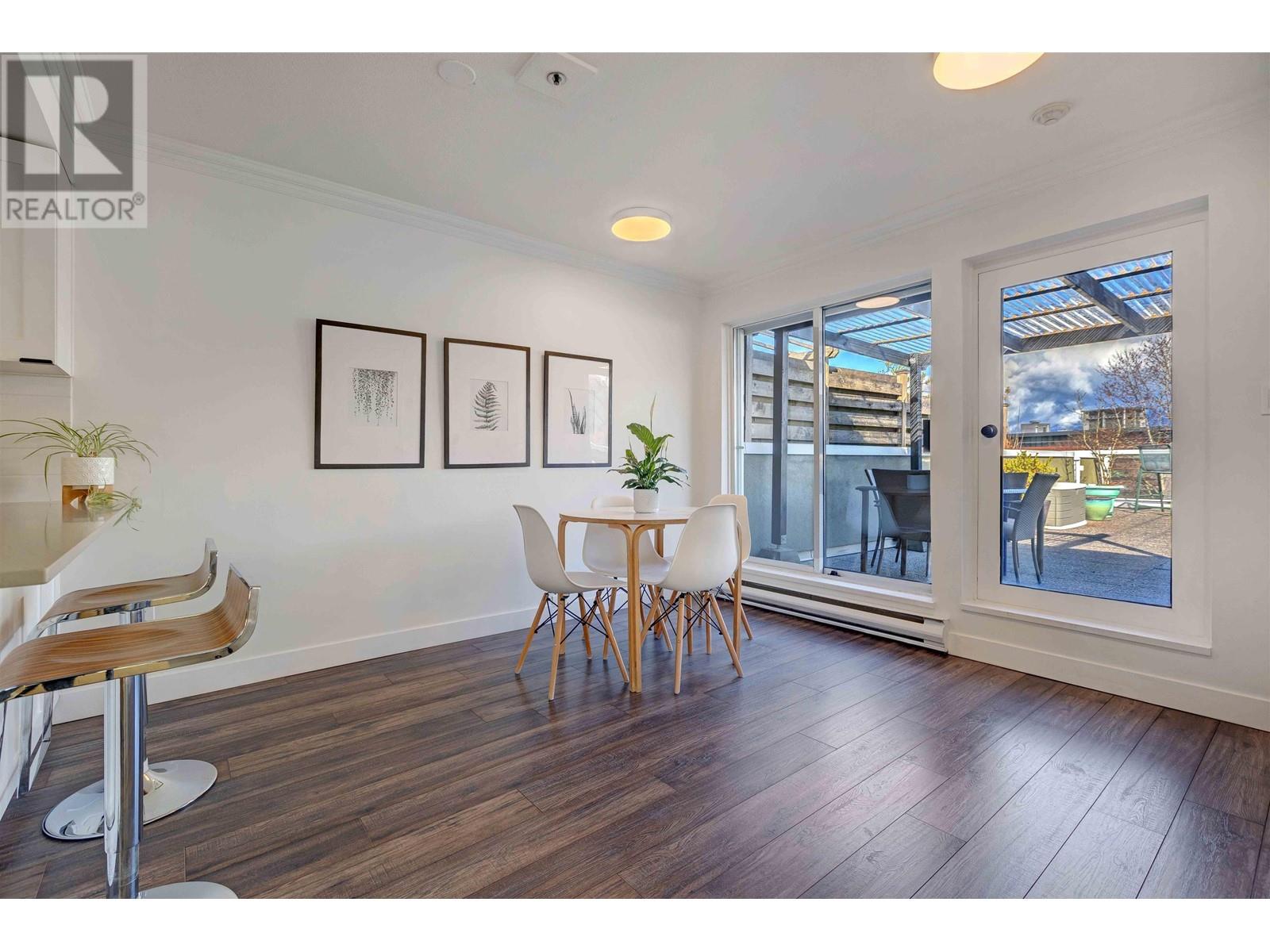 Listing Picture 11 of 33 : PH5B 1048 E 7TH AVENUE, Vancouver / 溫哥華 - 魯藝地產 Yvonne Lu Group - MLS Medallion Club Member