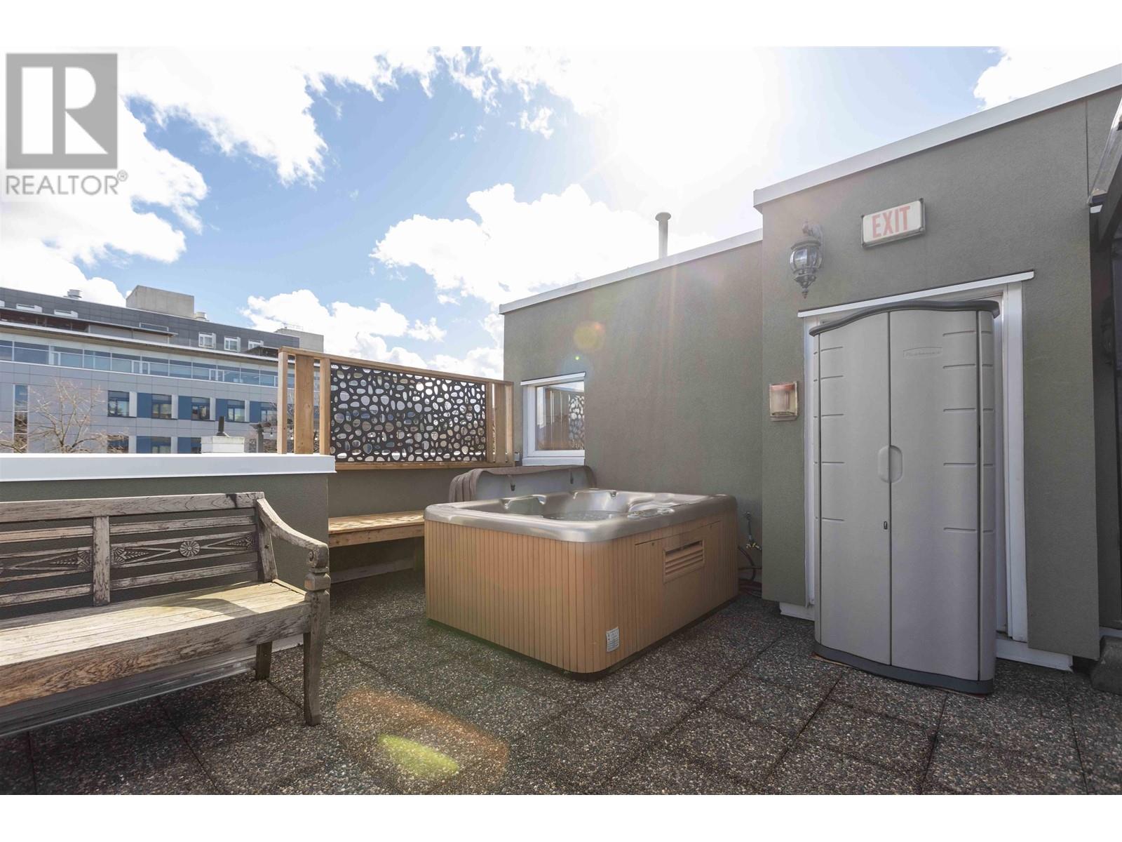 Listing Picture 13 of 33 : PH5B 1048 E 7TH AVENUE, Vancouver / 溫哥華 - 魯藝地產 Yvonne Lu Group - MLS Medallion Club Member